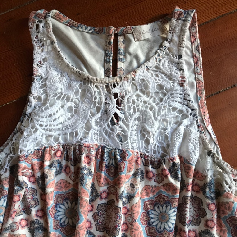 💛Altar’d State Top👚